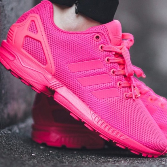 hot pink adidas womens shoes